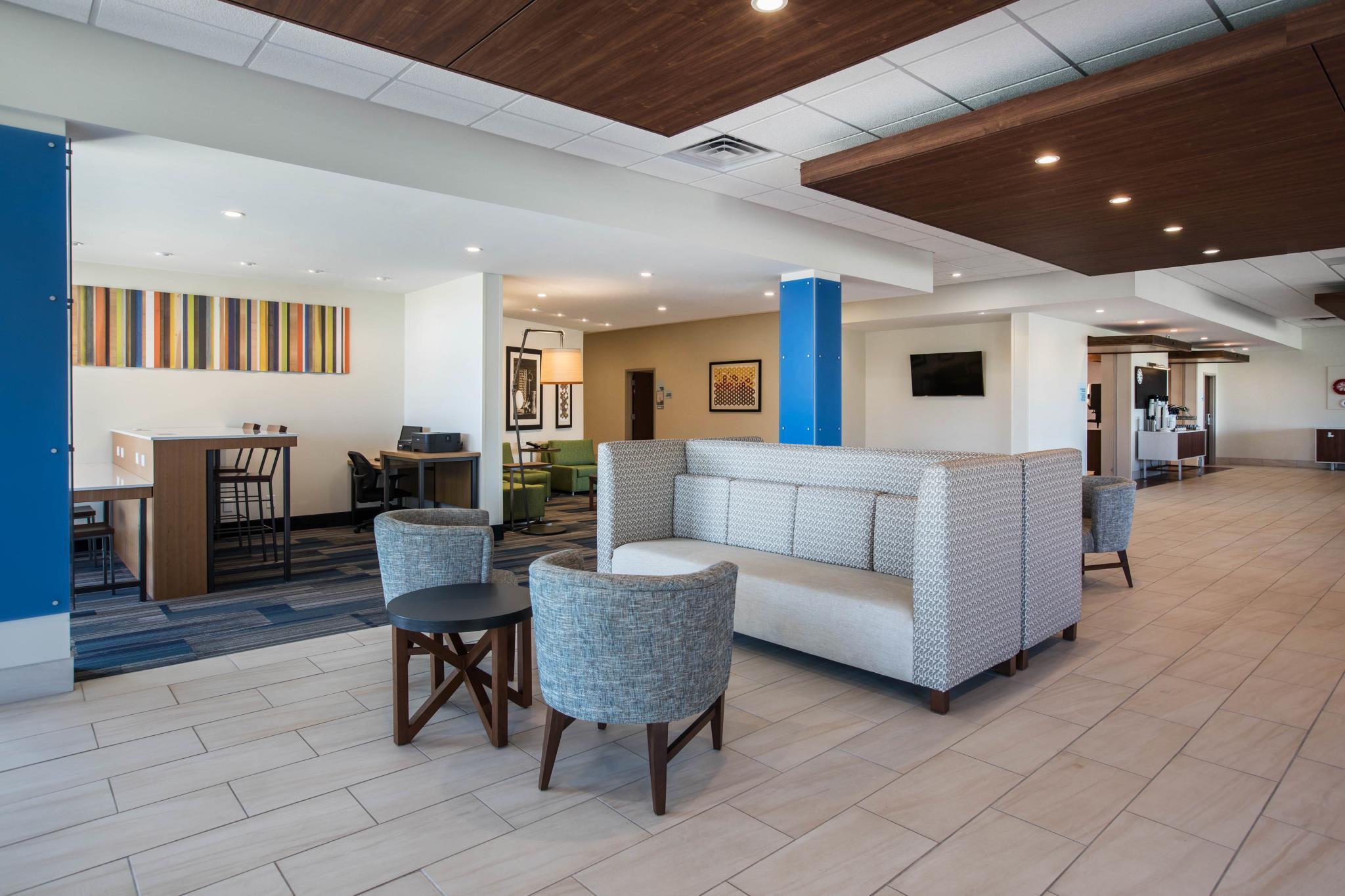 Holiday Inn Express & Suites Ludington By Ihg Buitenkant foto