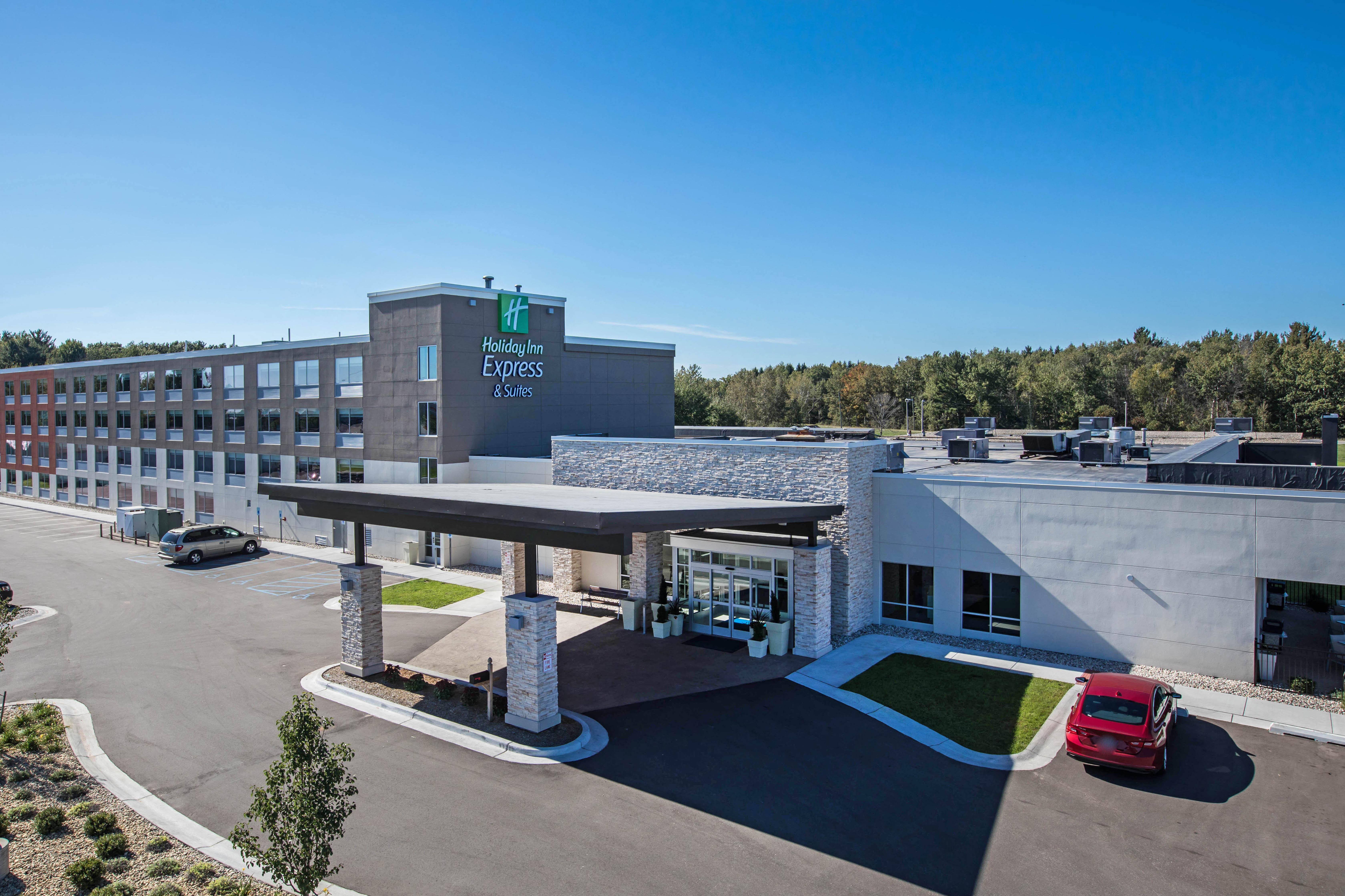 Holiday Inn Express & Suites Ludington By Ihg Buitenkant foto