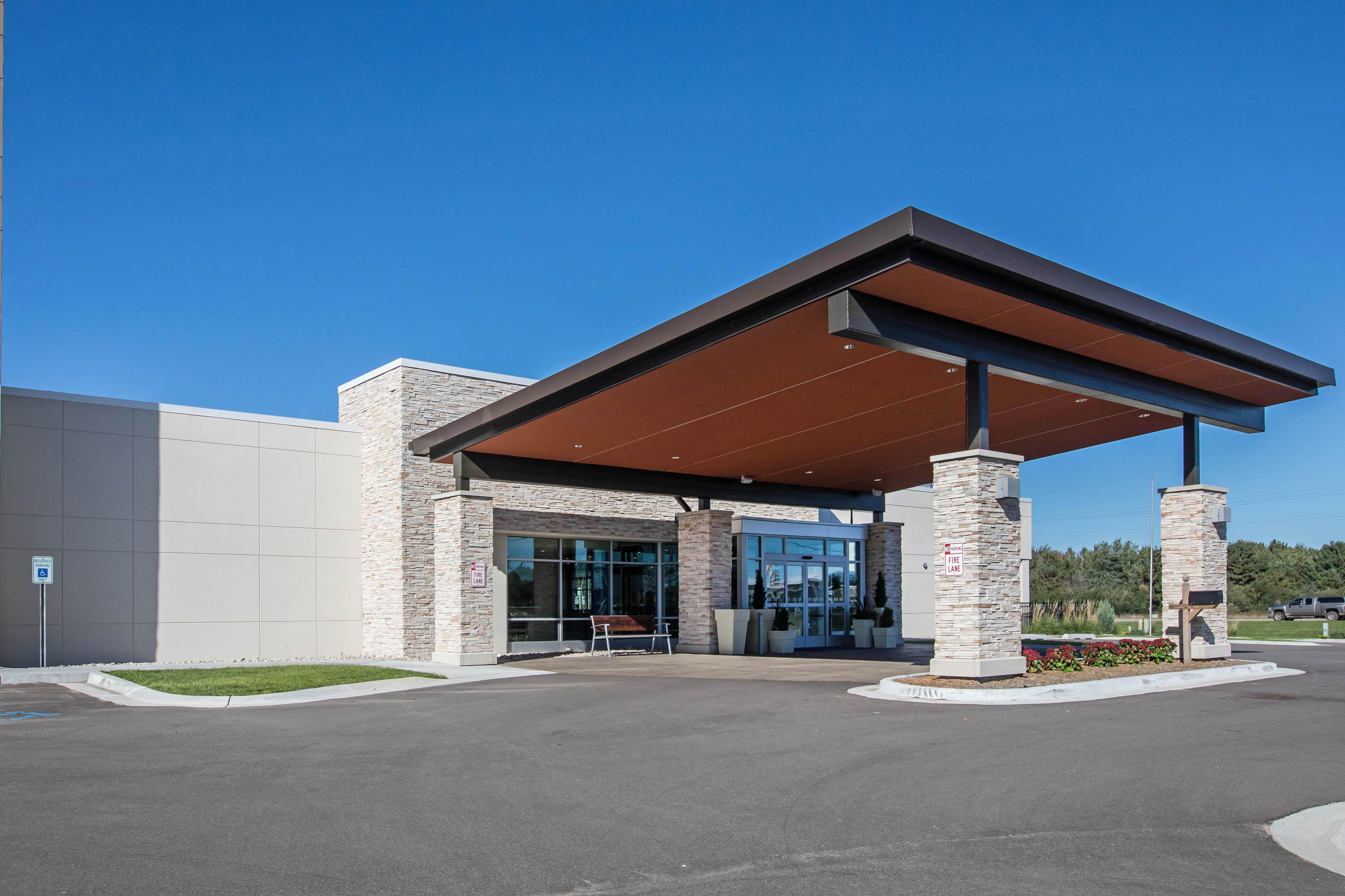 Holiday Inn Express & Suites Ludington By Ihg Buitenkant foto
