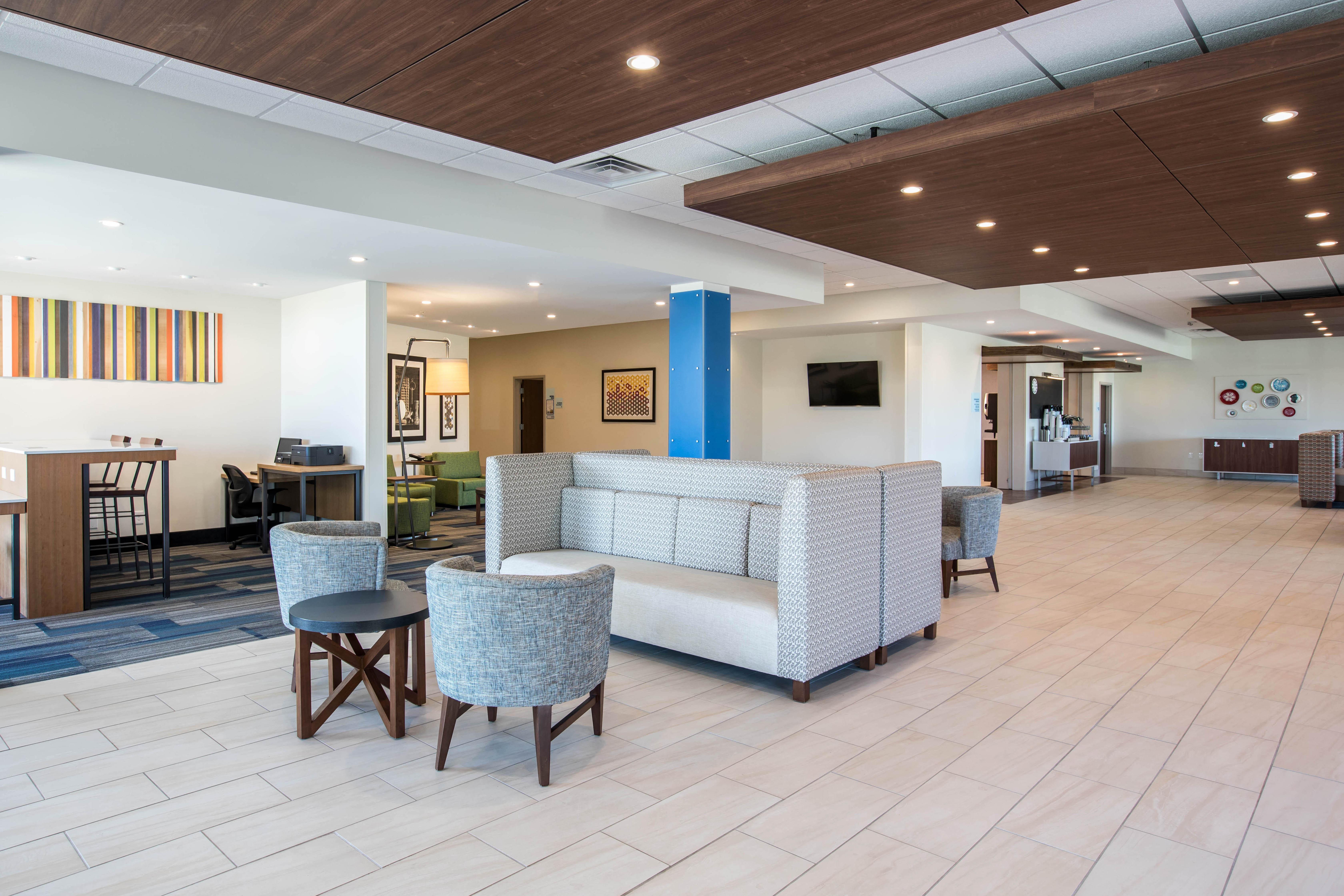 Holiday Inn Express & Suites Ludington By Ihg Buitenkant foto