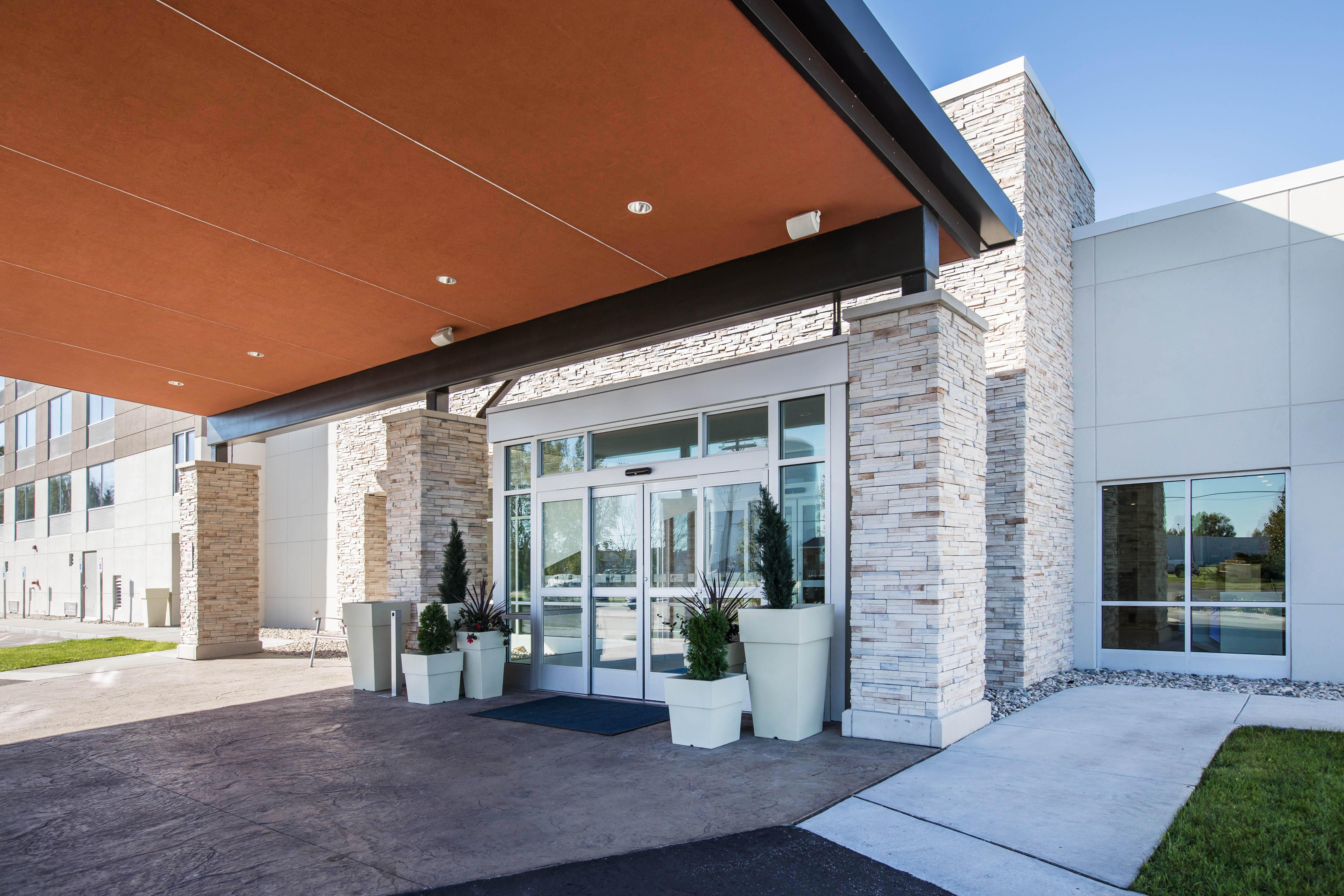 Holiday Inn Express & Suites Ludington By Ihg Buitenkant foto