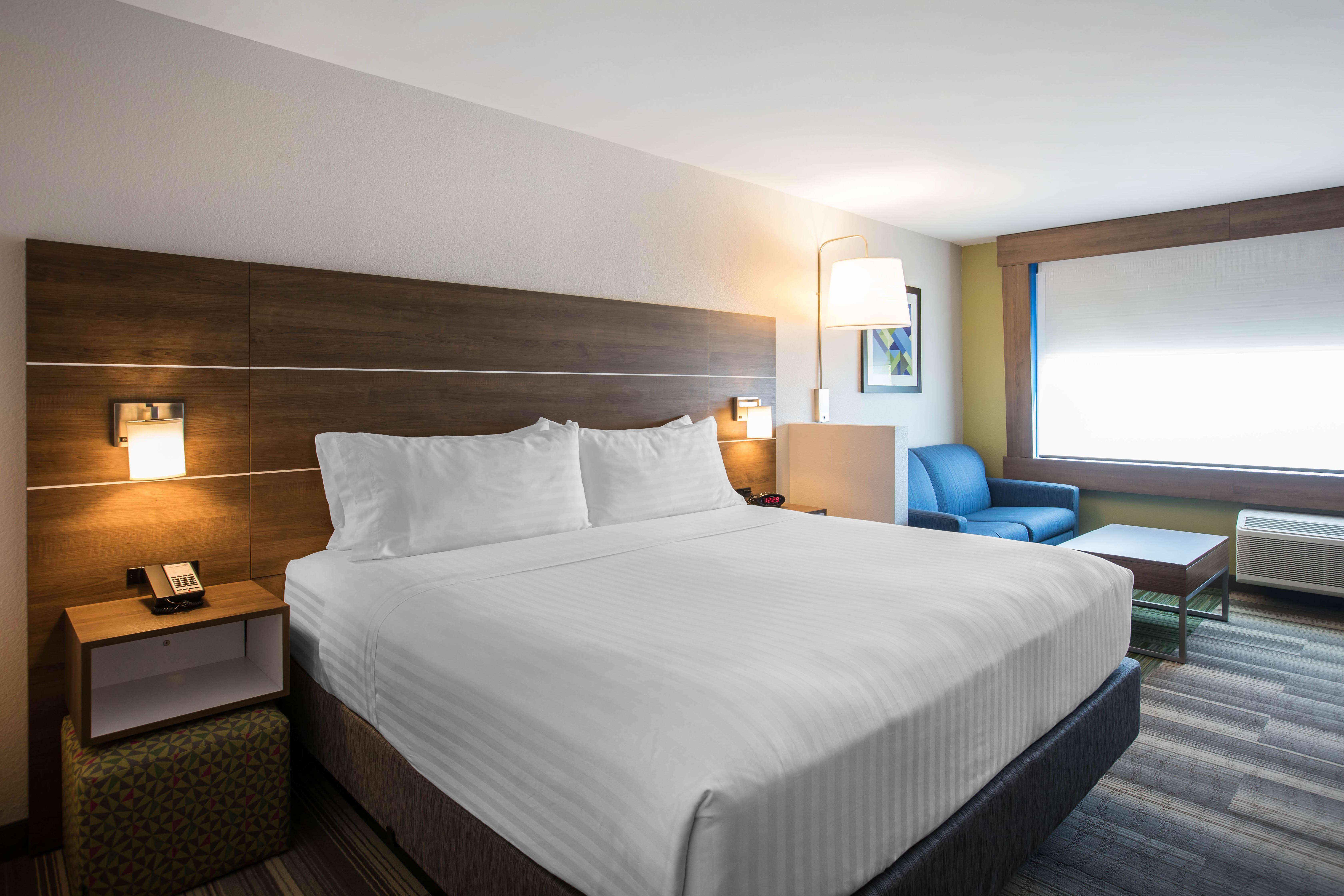 Holiday Inn Express & Suites Ludington By Ihg Buitenkant foto