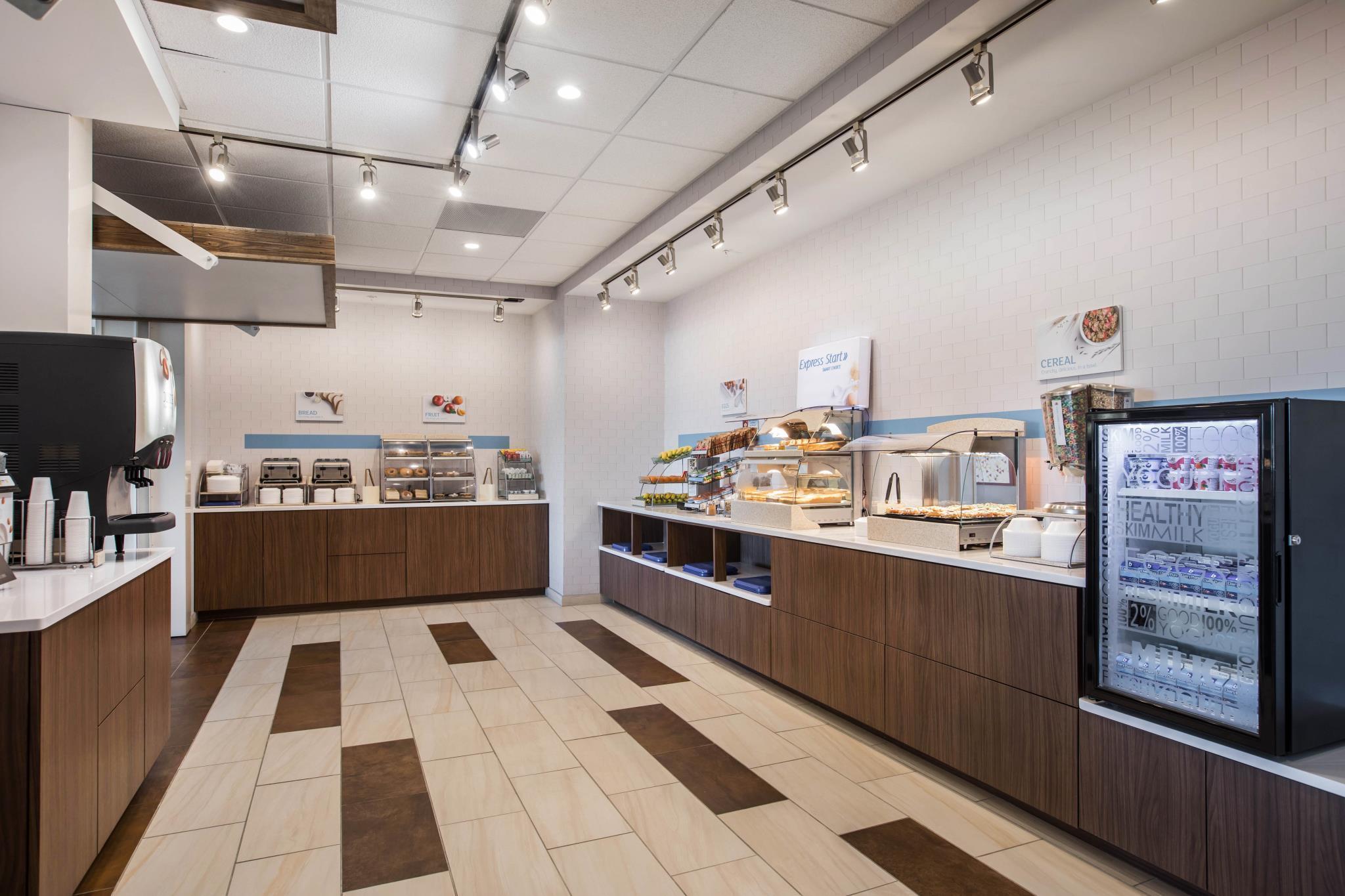 Holiday Inn Express & Suites Ludington By Ihg Buitenkant foto
